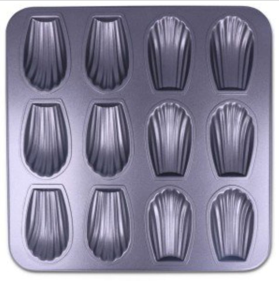 NON-STICK MADELAINE PAN